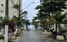Apto Pitangueiras